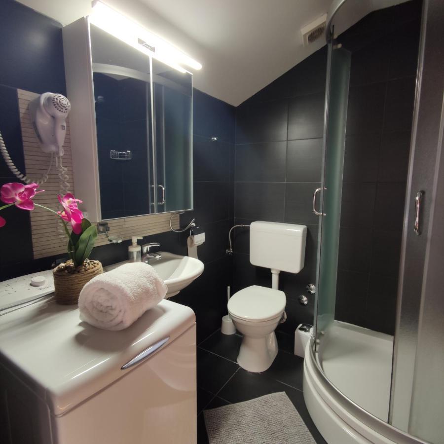 מאלינסקה Apartments Obala מראה חיצוני תמונה
